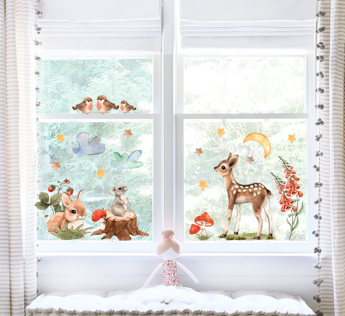 Samolepky na okna Divoké lesní zvířátka do dětského pokoje